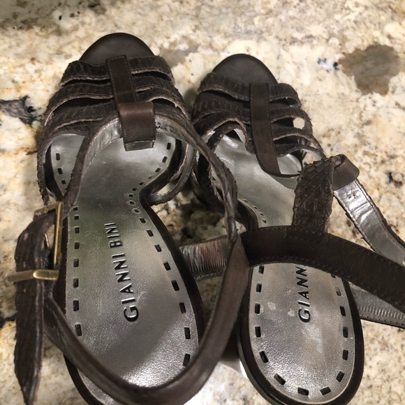 Gianni Bini Chocolate Brown Strappy Heels - 7 - Picture 8 of 8